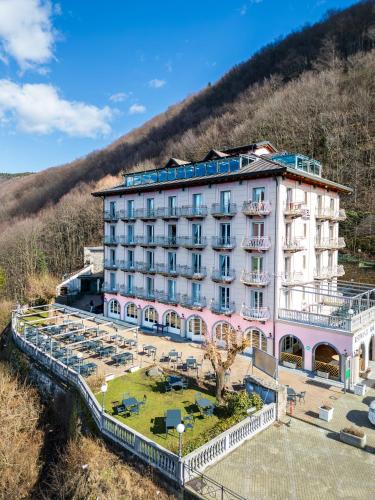 Lanzo d'Intelvi Hotel | Hotel Funicolare