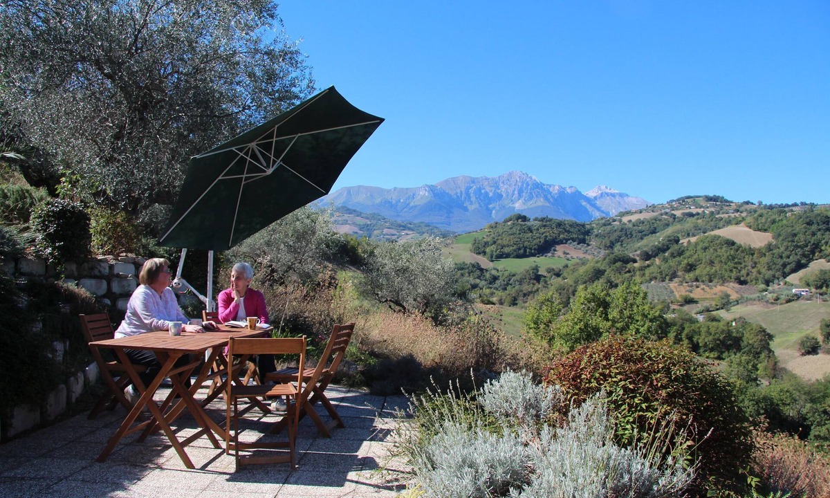 Castiglione Messer Raimondo Other | Idyllic air-conditioned villa with mountain views. Nature, villages & vineyards.