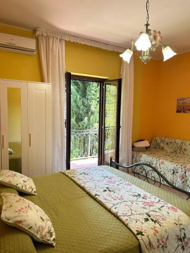 Colle di Tora Bed & Breakfast | Il Tulipano sul Lago