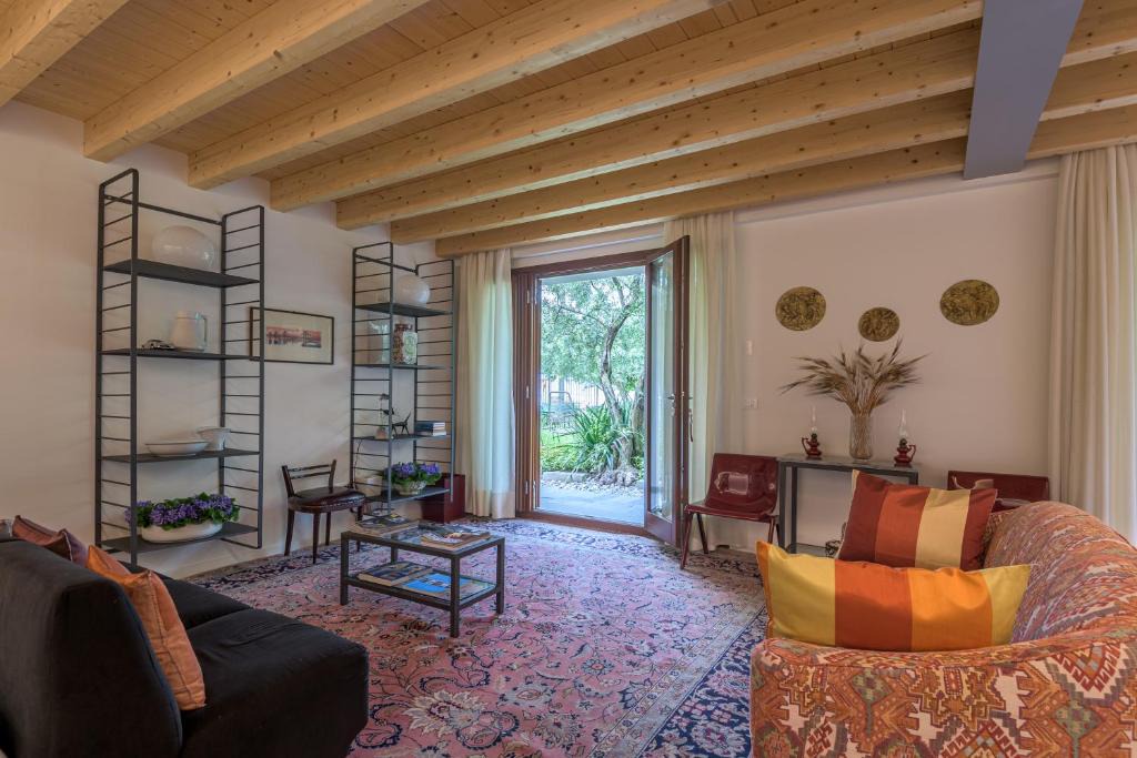 Marone Apartment | In Riva al Lago di Iseo Dependance Piano Terra