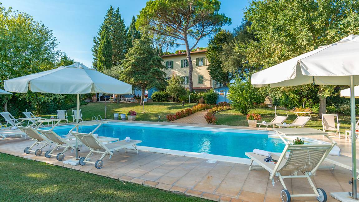 Figline e Incisa Valdarno Villa | 505 m² Villa ∙ 15 bedrooms ∙ 36 guests