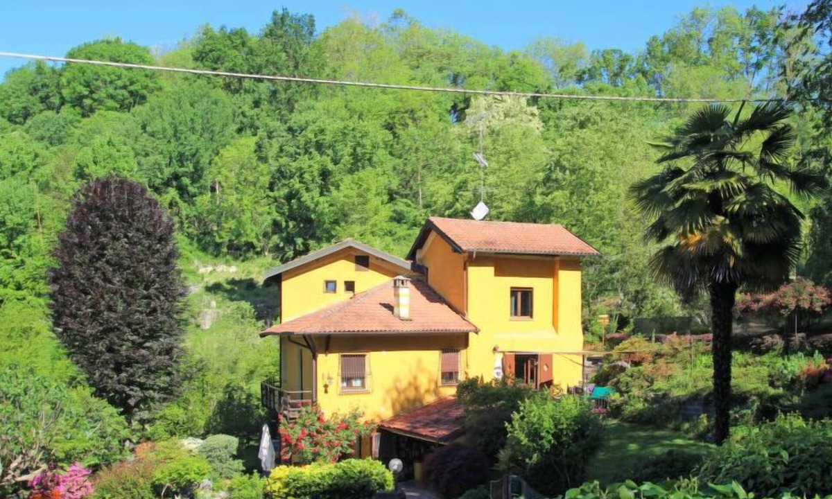 Oleggio Castello Apartment | La Furnaseta by Interhome