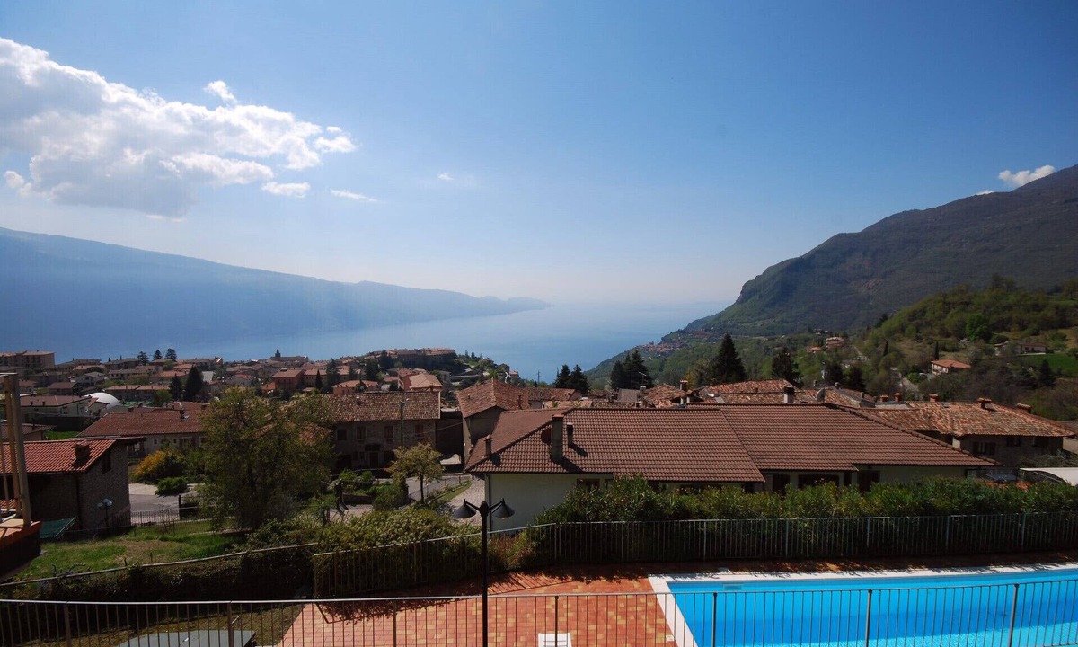 Gardola Apartment | Lince - Theater Home, with pool and lake view