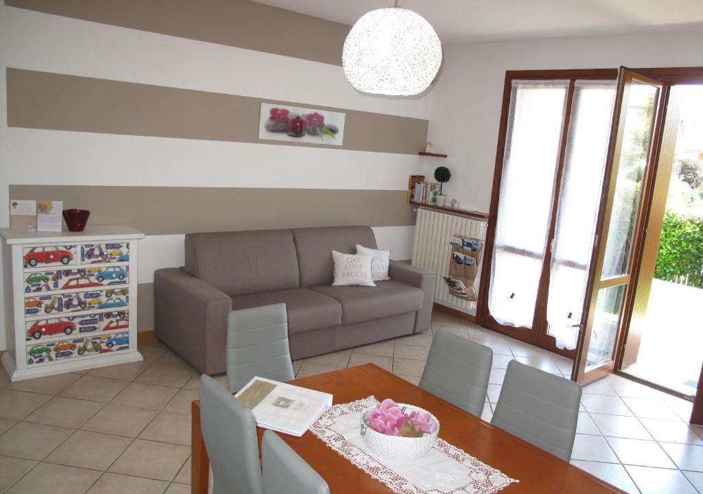 Rivoltella Apartment | Luminoso Trilocale con Piscina e Giardino privato