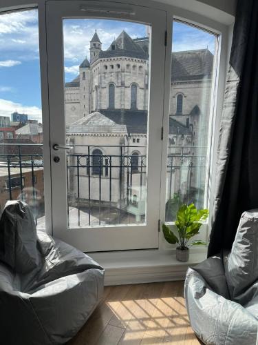 Cathedral Quarter Apartment | Luxury 2 Bed Gem In Heart Of Belfast