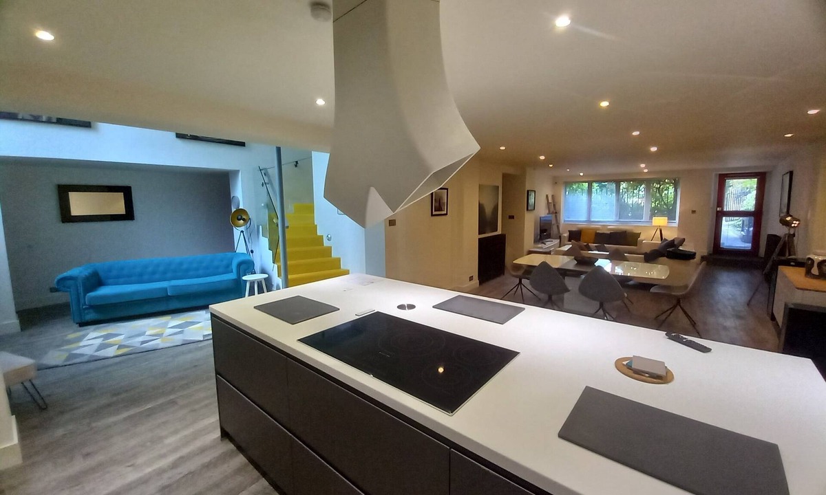 Gifford Apartment | Luxury Architect Designed Apt 13 Mins 2 Royalmile❤