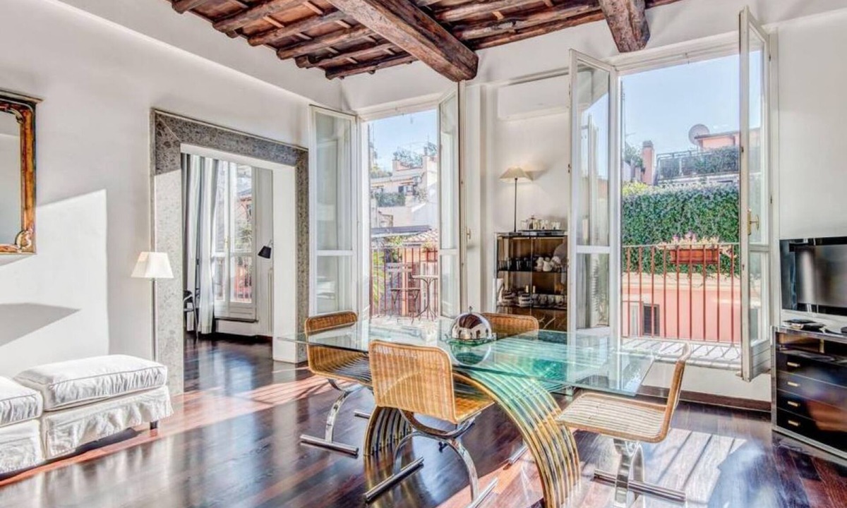 Terrace | Rione III Colonna