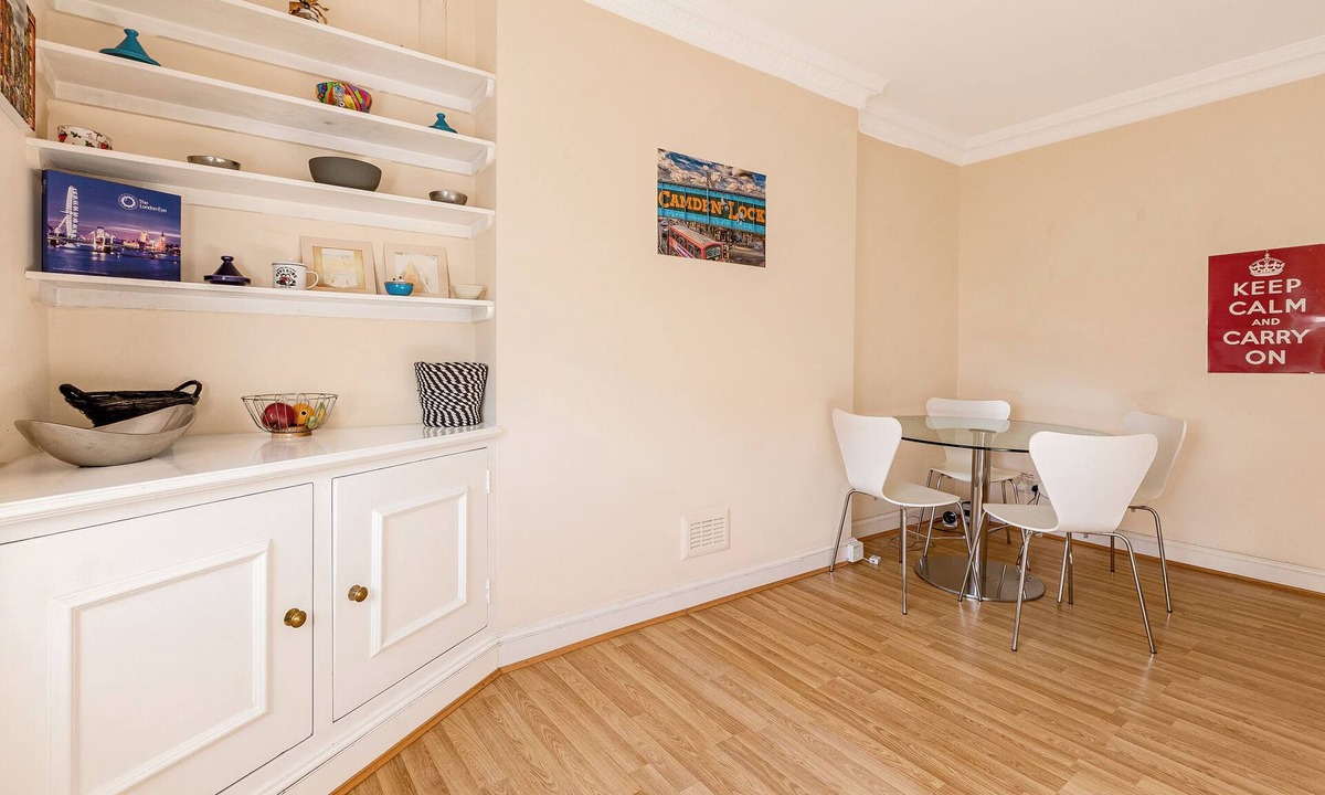 Primrose Hill Apartment | Metropolitan 1BR flat, 5 minutes Chalk Farm tube