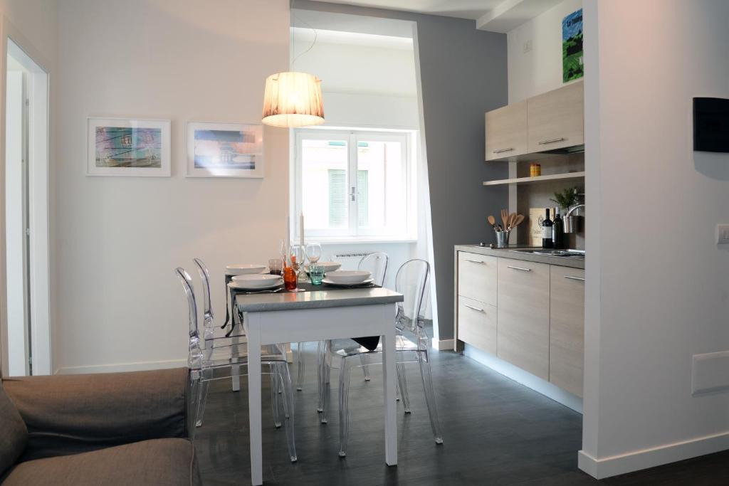 Como Apartment | MyHomeInComo - Art Design Suites