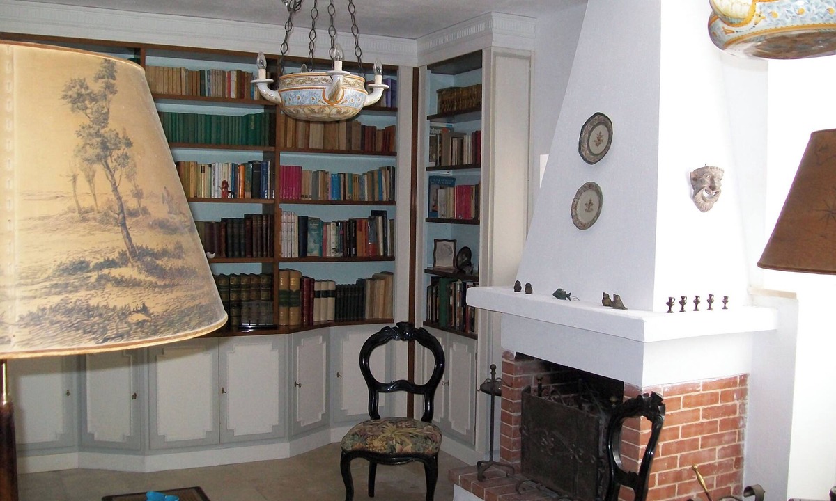 Mottola House | n62/5.000n19th century Masseria with park and swimming pool in Puglia