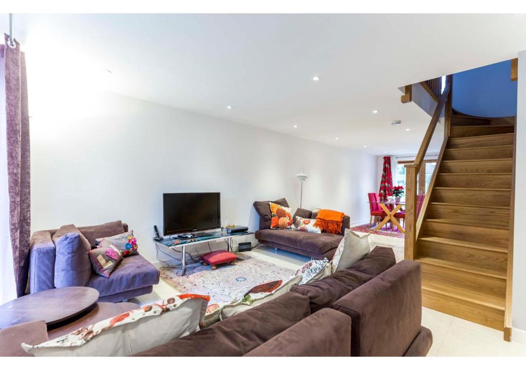 Cambridge House | Newly built 3BR home minutes from Addenbrooke's