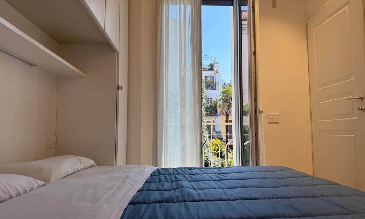 Zona Risorgimento Apartment | Penthouse Apartment Arco della Pace - POG 2-4