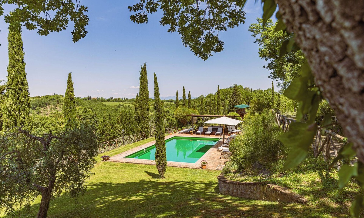 Citta della Pieve Villa | PRIVATE VILLA WALKING DISTANCE, PRIVATE POOL AND JACUZZI