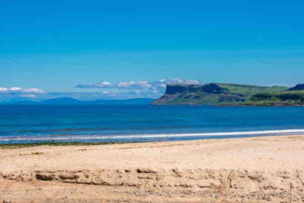 Ballycastle Apartment | Promenade Sea View Apartment