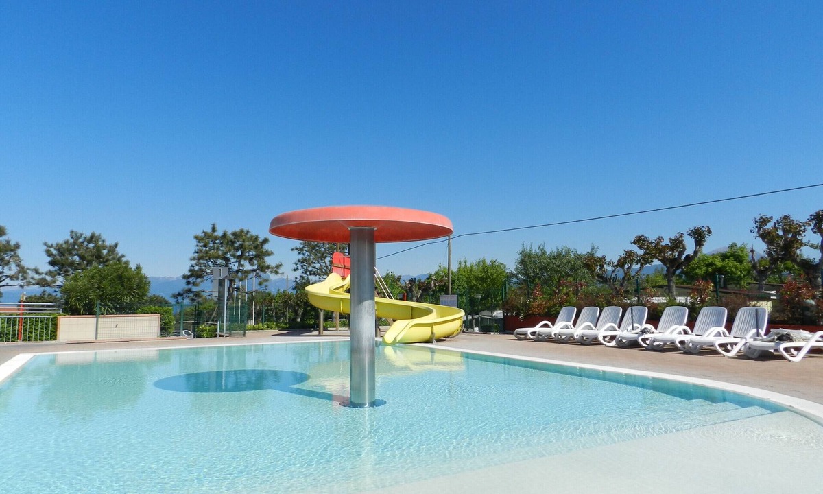 Vanon Apartment | Regarda – apartment Rosa Alba 7 with free entrance to camping and beach