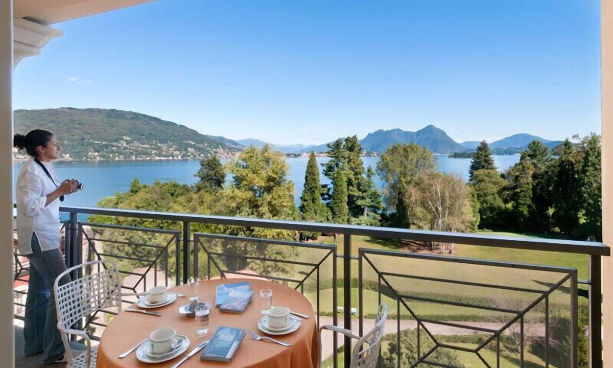 Baveno Apartment | Residence Carl & Do - Baveno Two-room Apt. 2/3 Pax Sofa Bed Partial Lake View