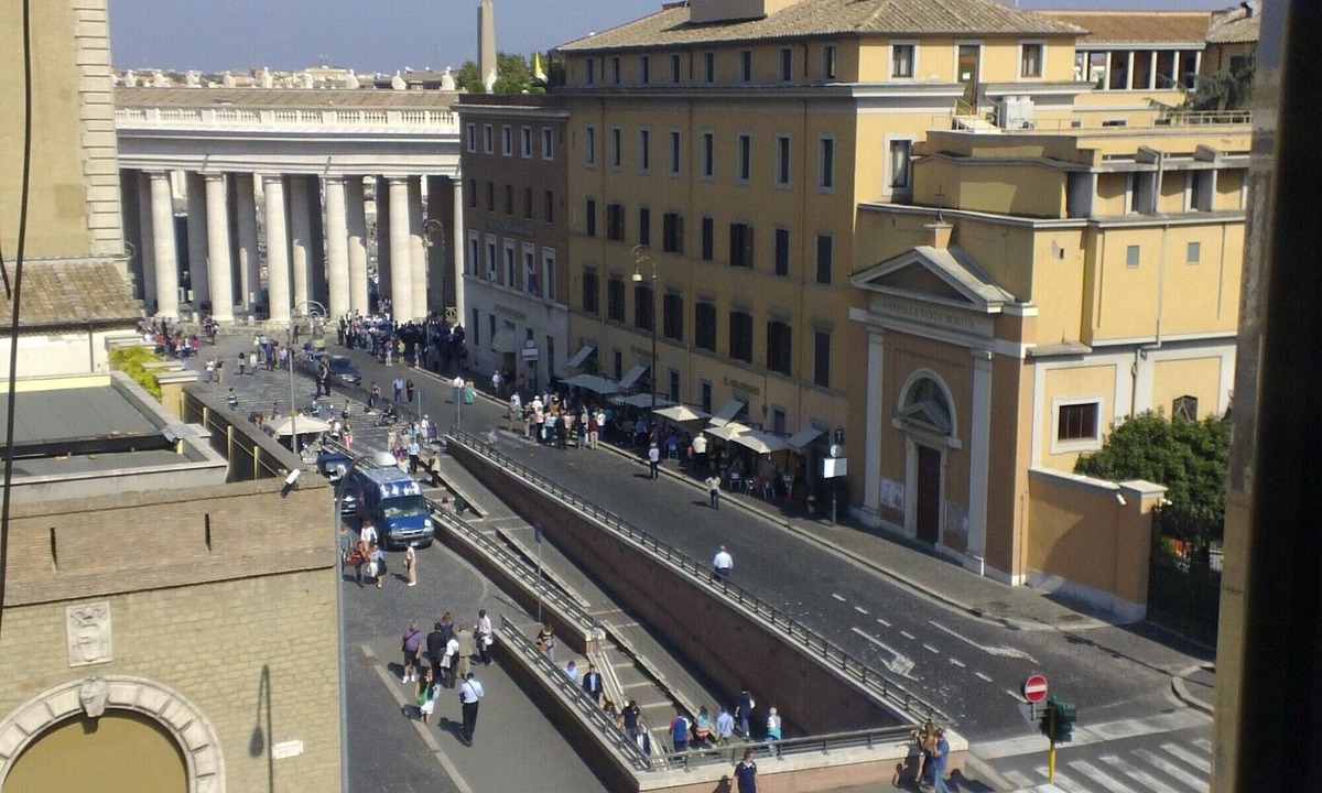 Vatican Apartment | ROMAN HOLIDAYS, TWO STEPS FROM SAN PIETRO FULL OPTIONALS