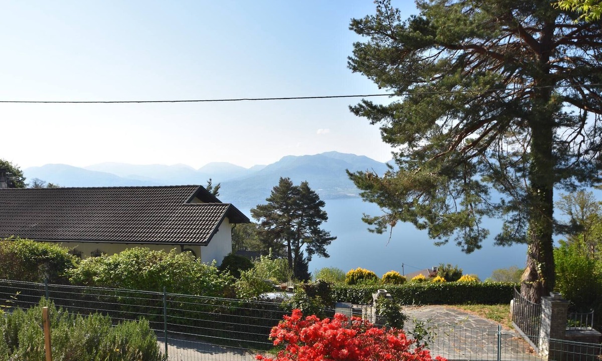Trarego Viggiona House | Romantic House by Lake Maggiore with Garden