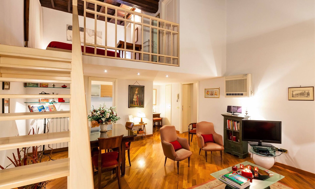 Navona Apartment | Rome center Campo de Fiori great reviews within walking distance to everything!