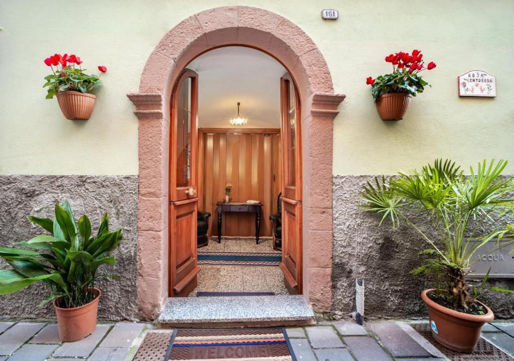 Bosa Historic Centre Apartment | Rosa Lentorada