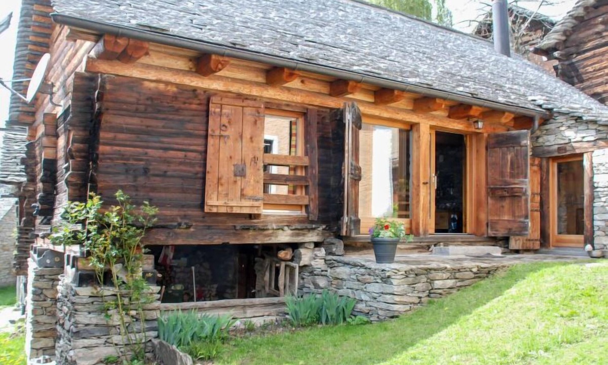 Malvaglia-dagro House | Rustico Cà dru Lurenz by Interhome