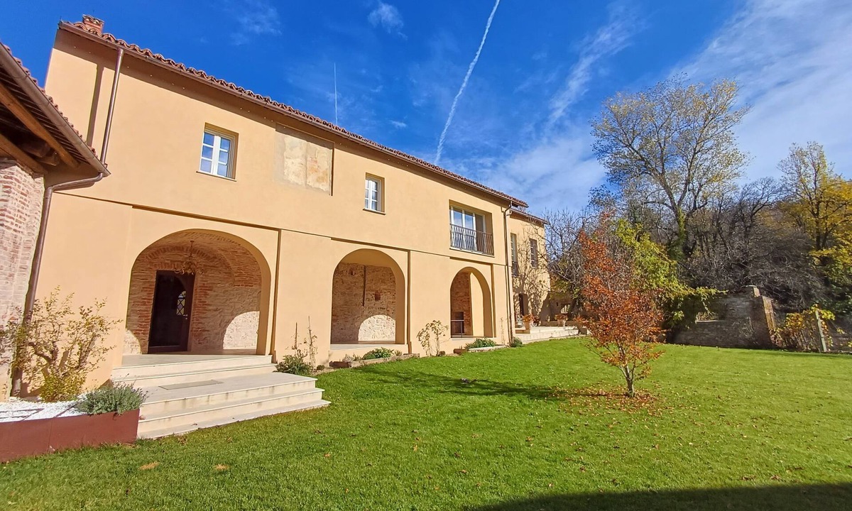 Vicoforte Apartment | Santostefano Suite 600. relaxation in a former Cistercian monastery from the year 1000