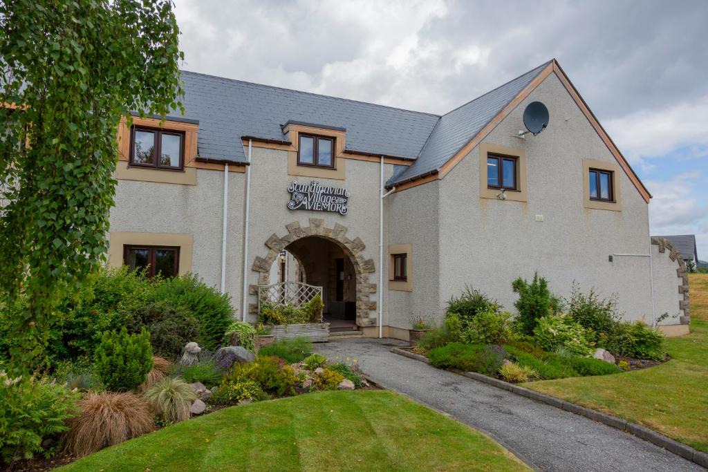 Aviemore Hotel | Scandinavian Village Ltd