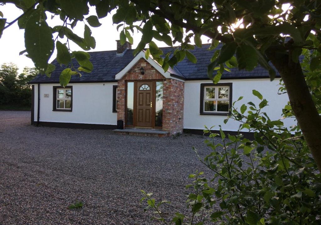 Cookstown House | Scarlett Rose Cottage
