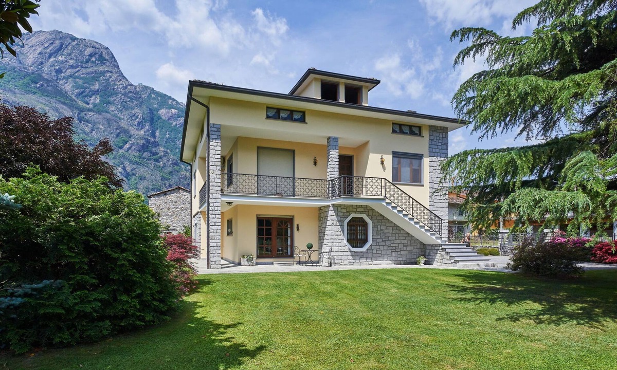 Giumello Apartment | Serena (LMZ180) by Interhome