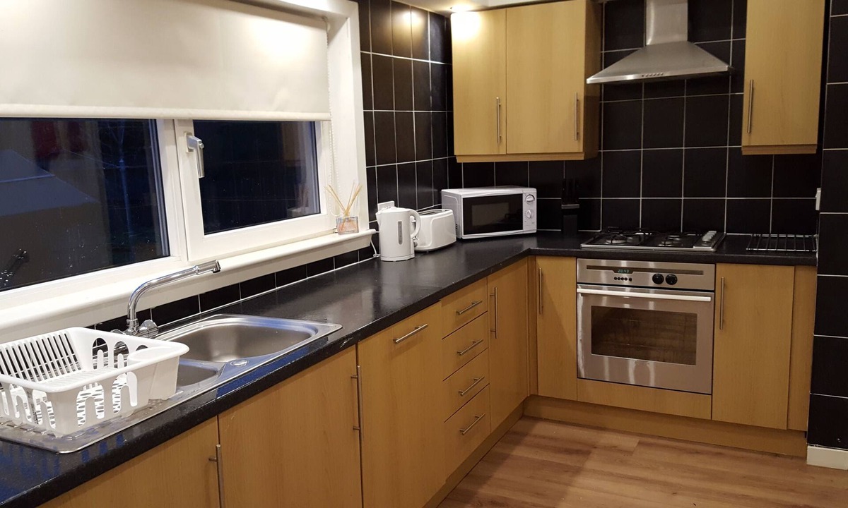 Shotts Apartment | Shotts Home From Home