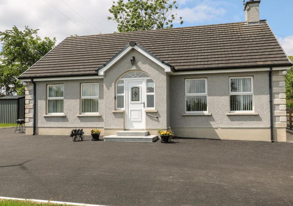 Magherafelt House | Slieve Gallion Cottage