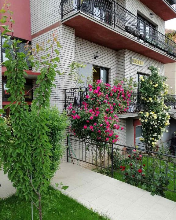 Nis House | Smeštaj-ROOMS MARVELL
