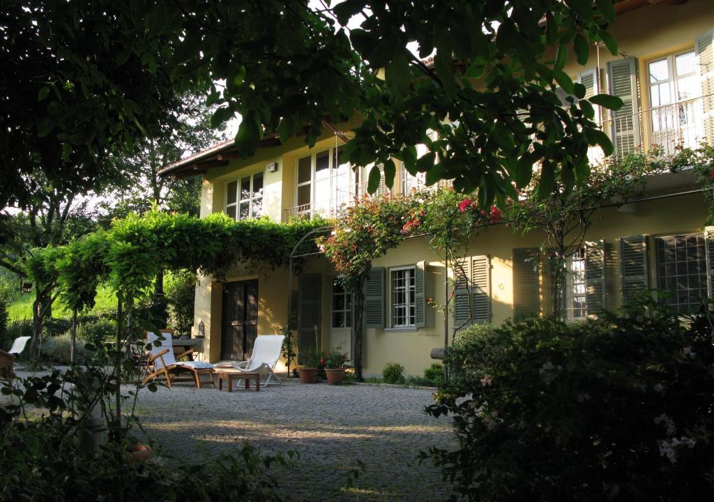 Cocconato Bed & Breakfast | Sotto la Luna Bruna B&B