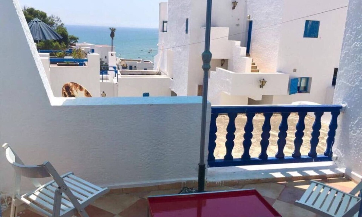 Martil Apartment | Spacious apartment overlooking Cabonegro beach in northern Morocco