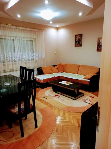 Vrsac Apartment | Stan na dan J & M