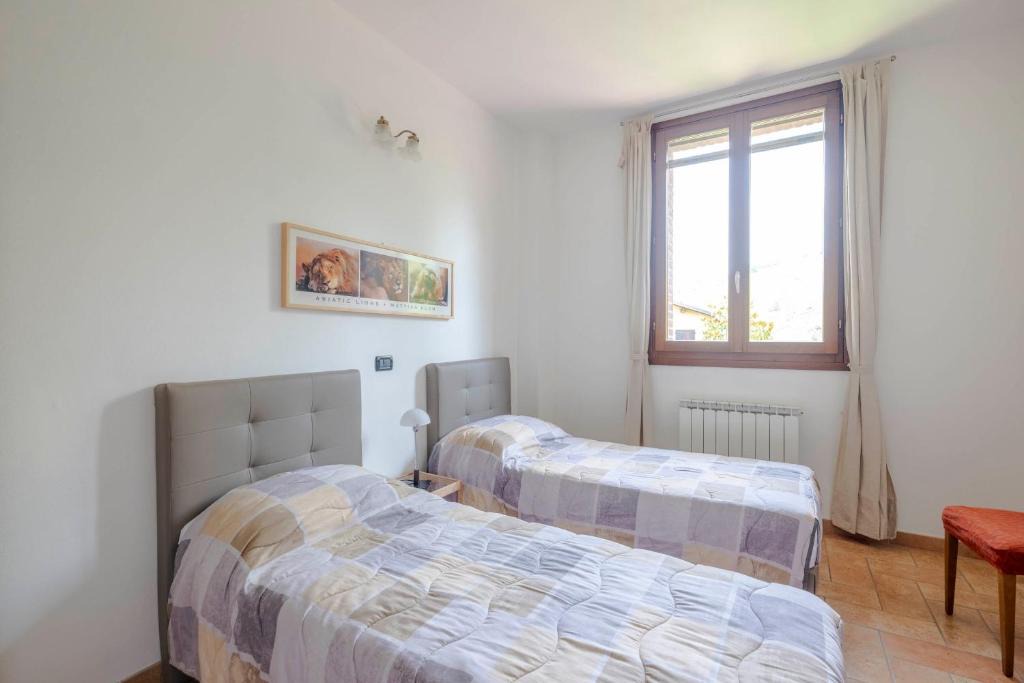 Pieve Di Trebbio Bed & Breakfast | Stanza con due letti singoli Le Vitterelle