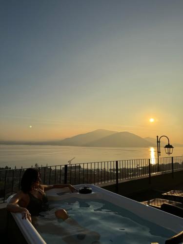 Predore Apartment | Terrazza sulle mura Appartamento Luna