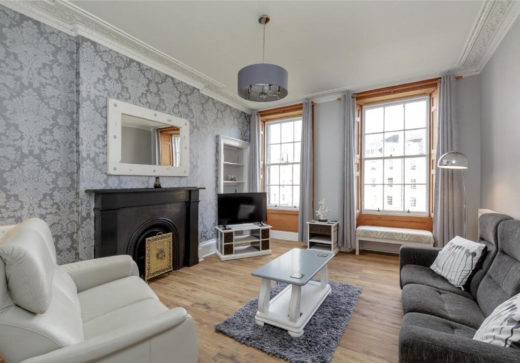 Newington Apartment | The St Patrick Square Residence