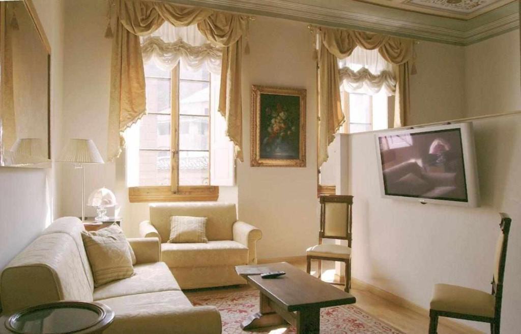 Duomo Apartment | Tornabuoni La Petite Suite