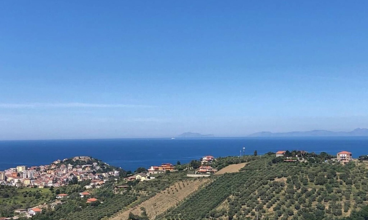Frascinelle Apartment | TWO-ROOM APARTMENT WITH SEA VIEW PATIO