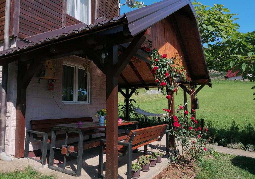 Konjska Reka House | Vikendica moonlight