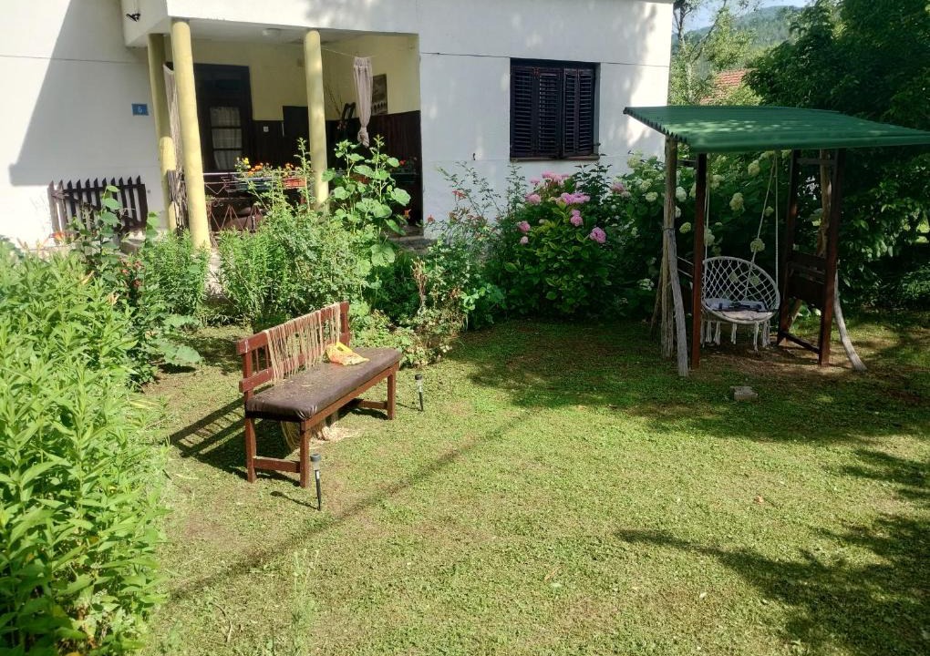 Perucac House | Vila Dina