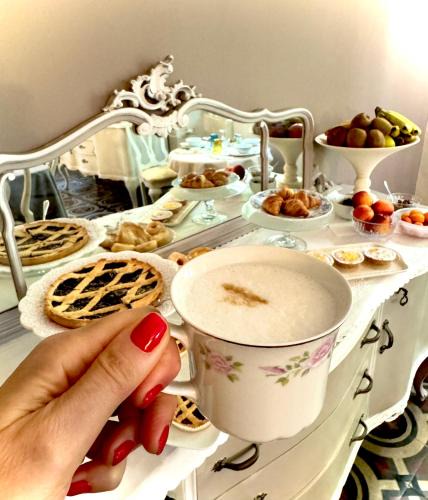 Vicopelago Bed & Breakfast | Villa La Dogana B&B di Charme - Historic Villa with a beautiful garden - private parking