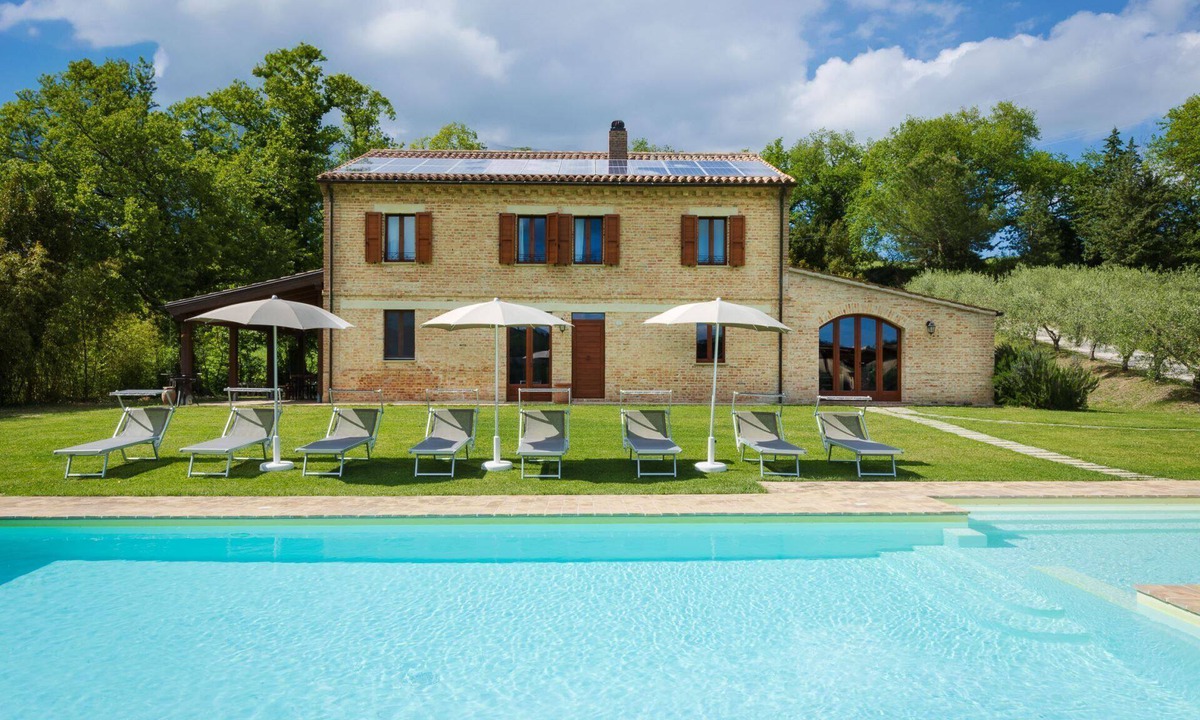 Orciano di Pesaro Villa | Villa Lucia with pool in the Marche region, elegant and spacious, a few kilometers from the Adriatic