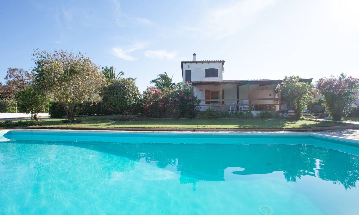Calasetta Villa | Villa Paolina: private pool, large shady patio, front garden.