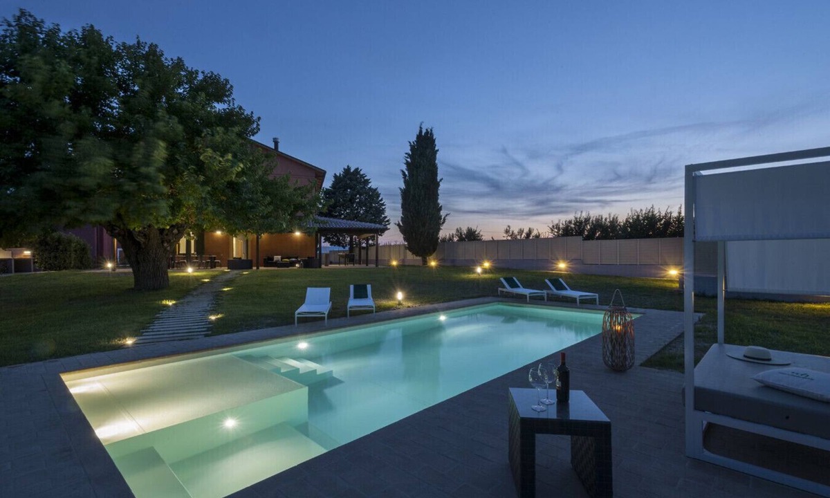 Terre Roveresche Villa | Villa Traiani 8&2 by Marche Holiday Villas