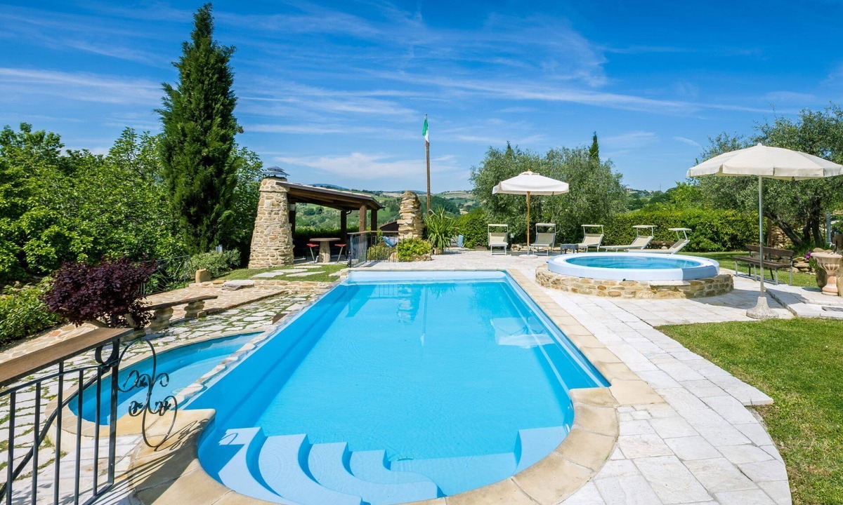 Barchi Villa | Villa Walter, cozy and reserved villa for nature lovers just 25 minutes from the Adriatic Sea