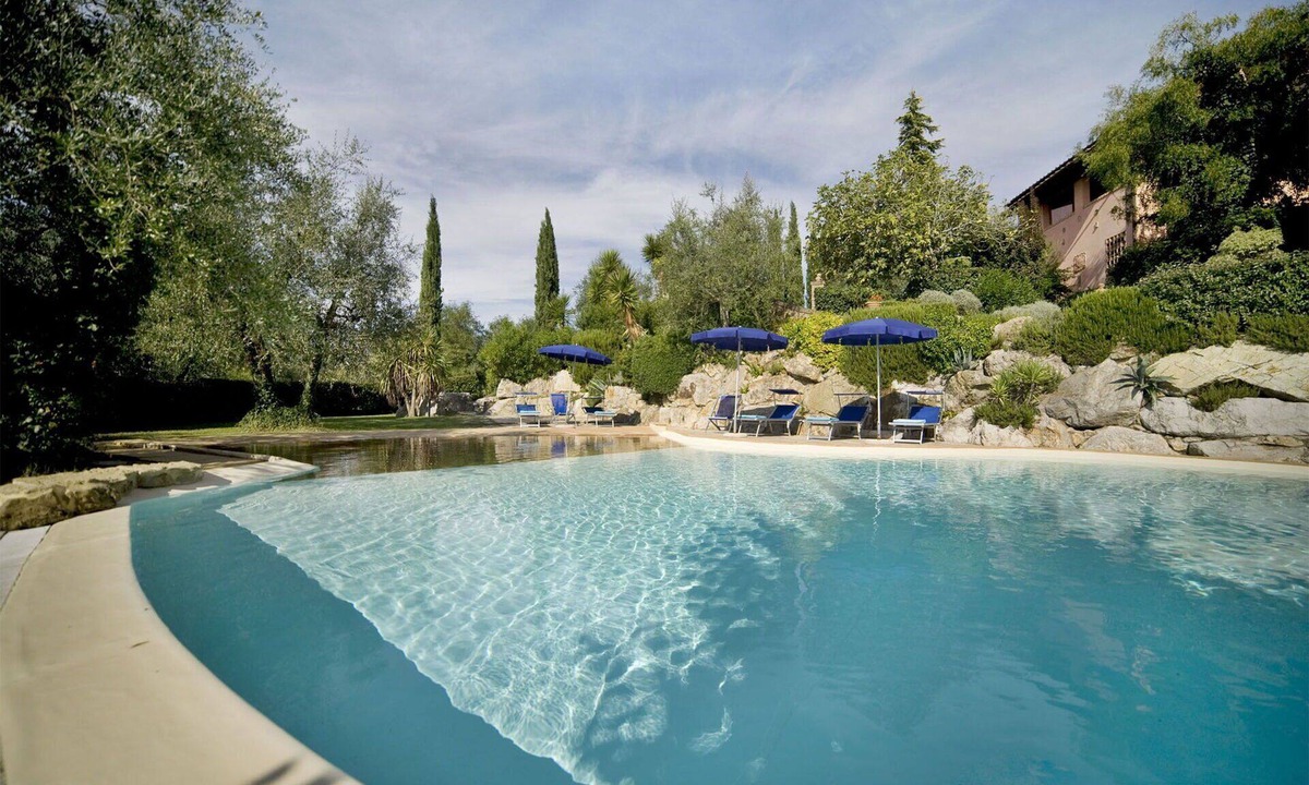 Montopoli in Val d'Arno Villa | Wonderful private villa for 9 guests with A/C, WIFI, private pool, veranda and panoramic view