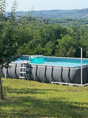 Mladenovac Villa | Zen Cherry House- Vikendica na dan sa bazenom1,5ha izmedju Avale i Kosmaja
