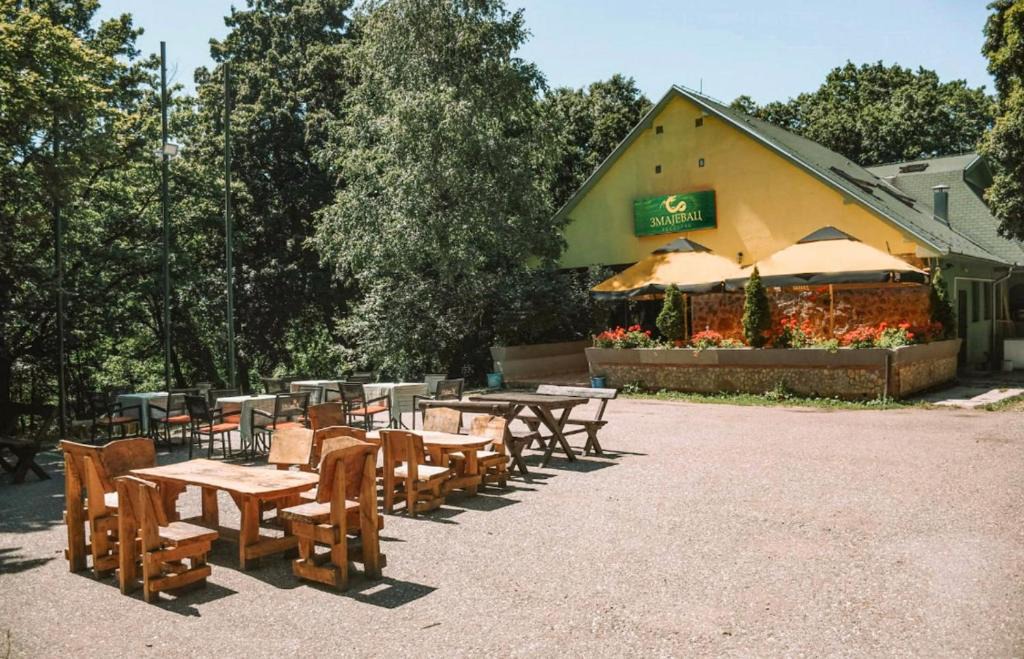 Petrovaradin Hotel | Zmajevac Fruska Gora